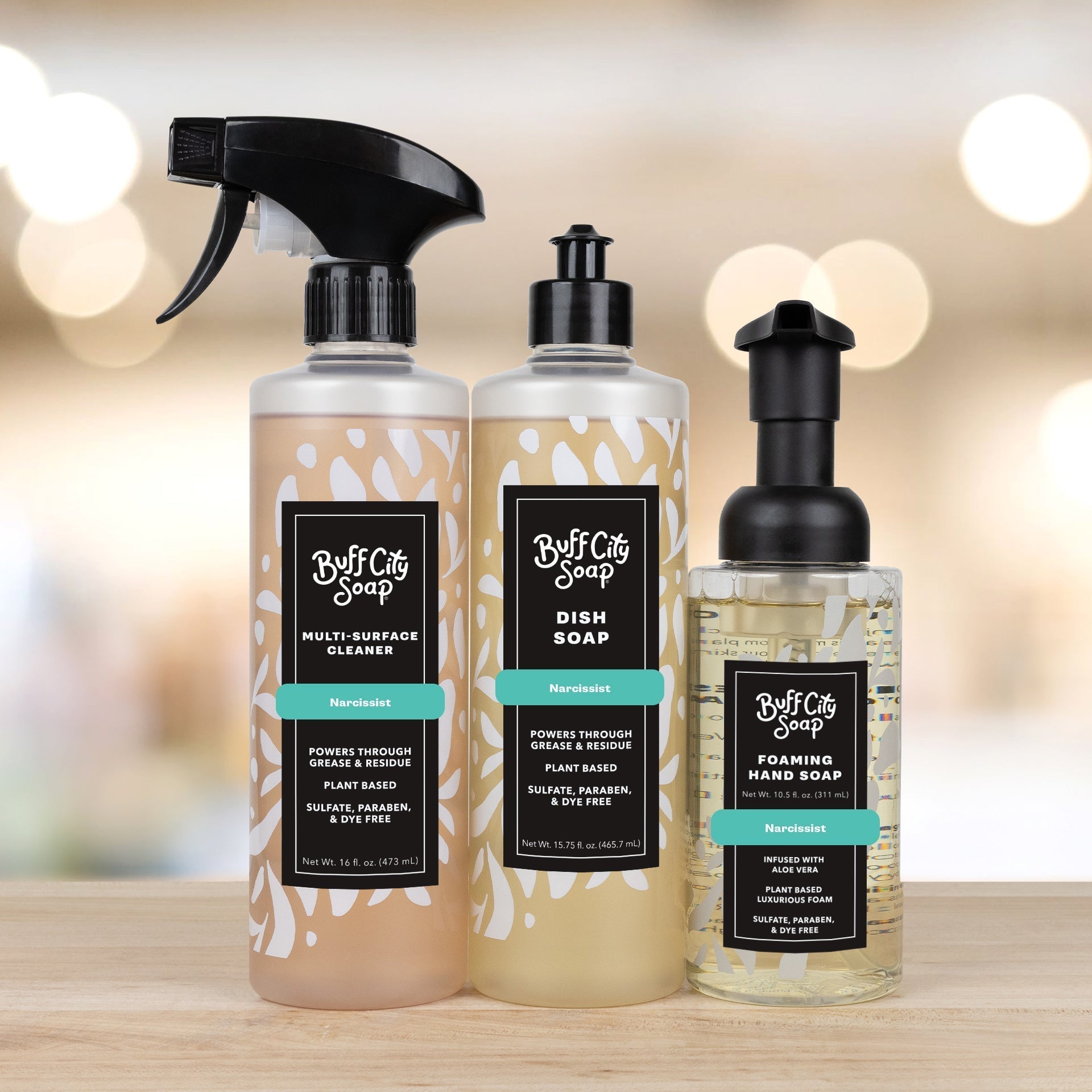 Narcissist Kitchen Favorites Gift Set with body wash, lotion, and loofah in peachwood scent